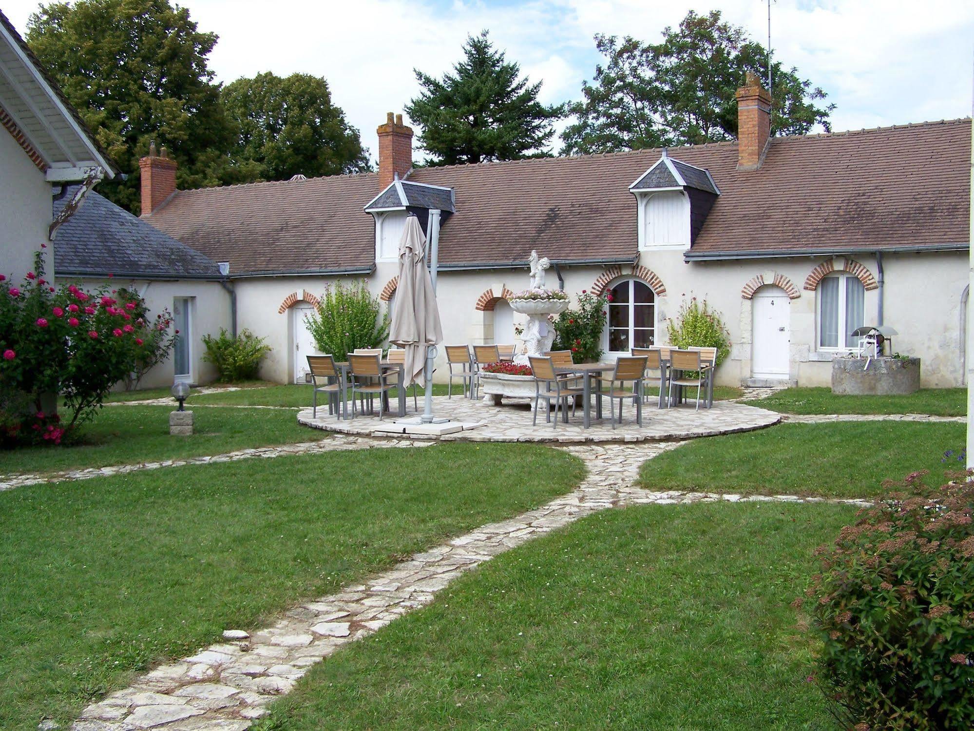 Hotel Le Verger Saint-Laurent-Nouan Exterior foto